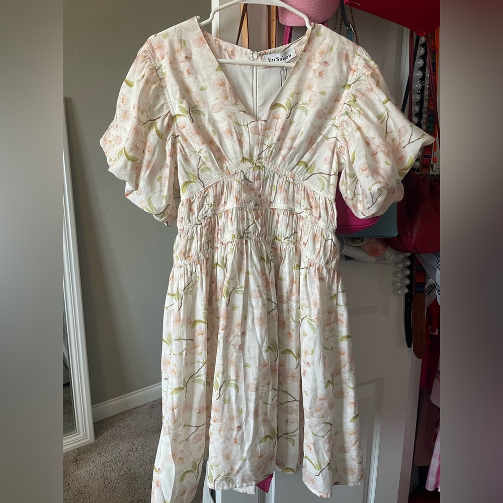 En Saison Floral Dress in Cream and Pink